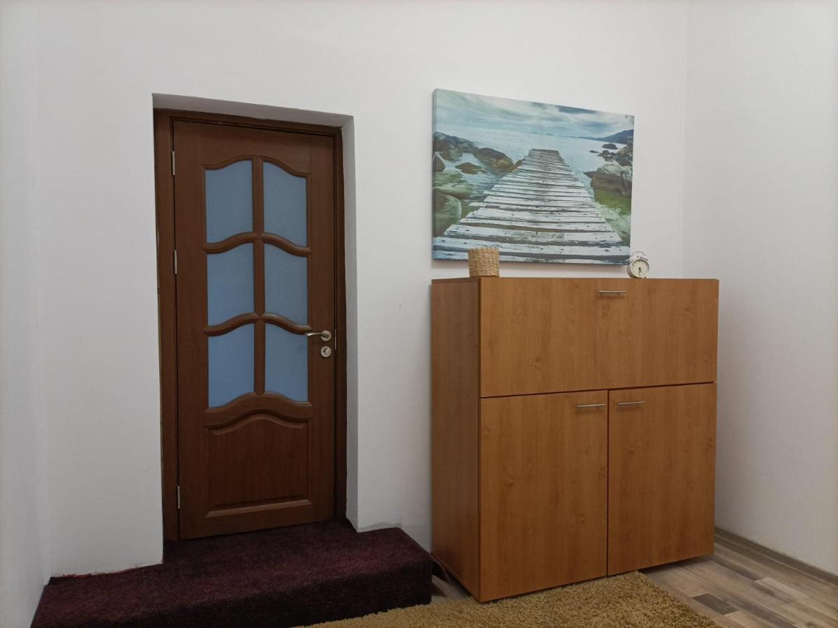 Luta Studio Bucureşti Eksteriør bilde