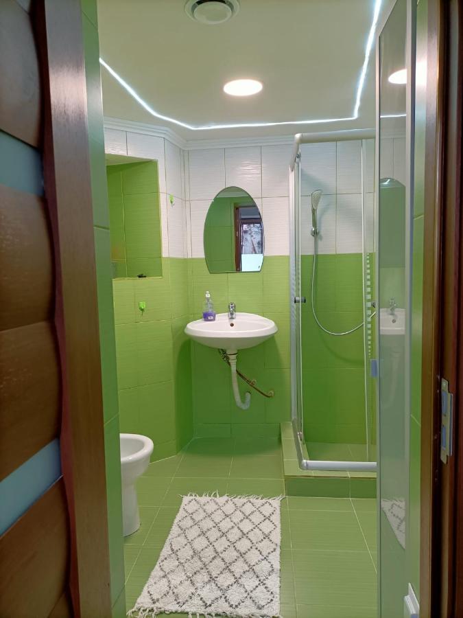 Luta Studio Bucureşti Eksteriør bilde